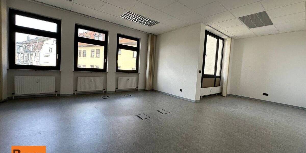 Gewerbeobjekt Villingen-Schwenningen Villingen - 8 Zimmer, 286 m&sup2;, 2.300&euro; | Angebot:25771332