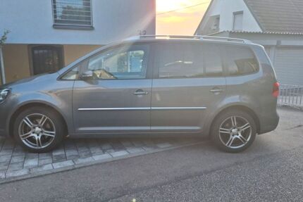 VW Touran 143.000 km 7.500 &euro; Remseck 71686
