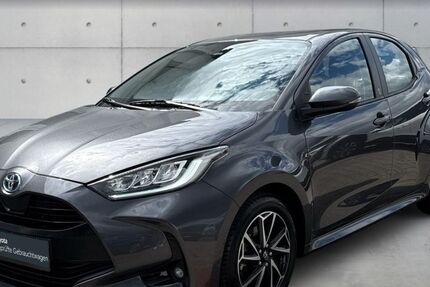 Toyota Yaris 42.306 km 17.980 &euro; Rotenburg 27356