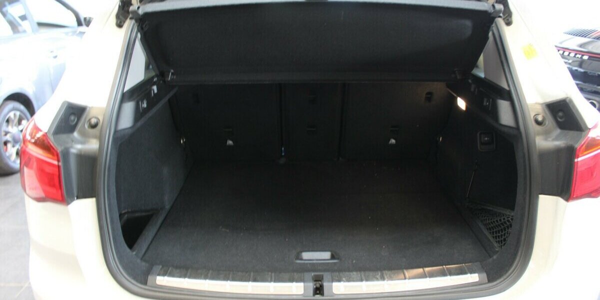 BMW X1 xDrive20i Aut. Sport Line 74.665 km 19.980 &euro; Euskirchen 53881