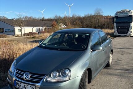 VW Jetta 84.000 km 3.700 &euro; scheyern 85298