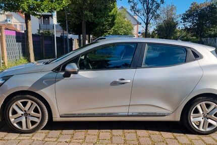 Renault Clio 132.000 km 10.900 &euro; Kandel 76870