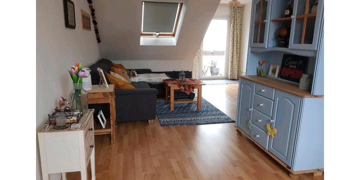 Dachgeschoßwohnung Halle (Saale) Am Wasserturm/Thaerviertel - 3 Zimmer, 71 m&sup2;, 685&euro; | Angebot:25395486