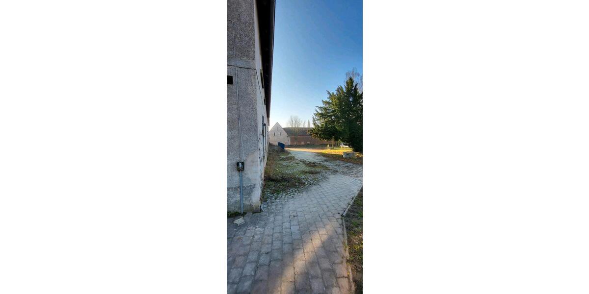 Einfamilienhaus Teuchern - 10 Zimmer, 183 m&sup2;, 75.000&euro; | Angebot:25400313