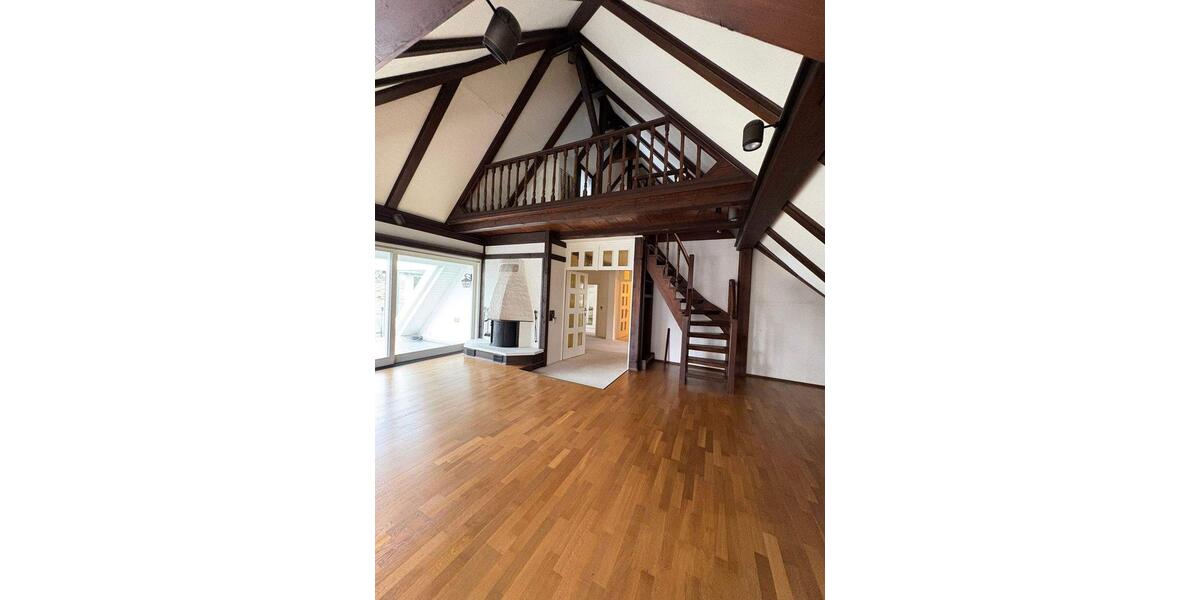 Etagenwohnung Helmstedt - 5 Zimmer, 130 m&sup2;, 950&euro; | Angebot:26491369