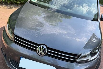 VW Touran 162.483 km 5.500 &euro; Hamburg 22453