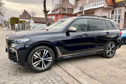 BMW X7 M50