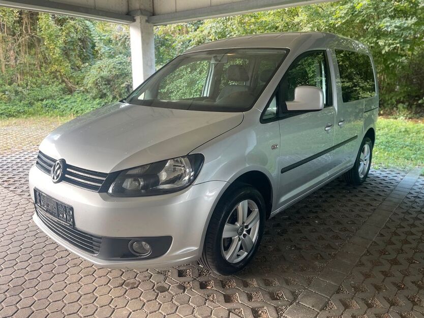 VW Caddy 156.000 km 7.500 € Ingolstadt 85053