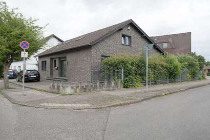 Haus zum Kaufen in Eschweiler-Hehlrath 469.000 € 151 m²