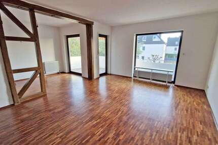 Wohnung Idstein - 3 Zimmer, 89 m&sup2;, 905&euro; | Angebot:26748408