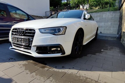 Audi A5 178.000 km 15.000 &euro; Warburg 34414
