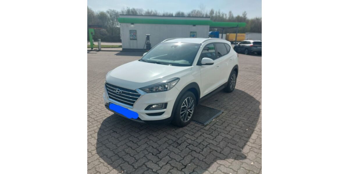Hyundai TUCSON 81.200 km 18.900 &euro; Lübeck 23566