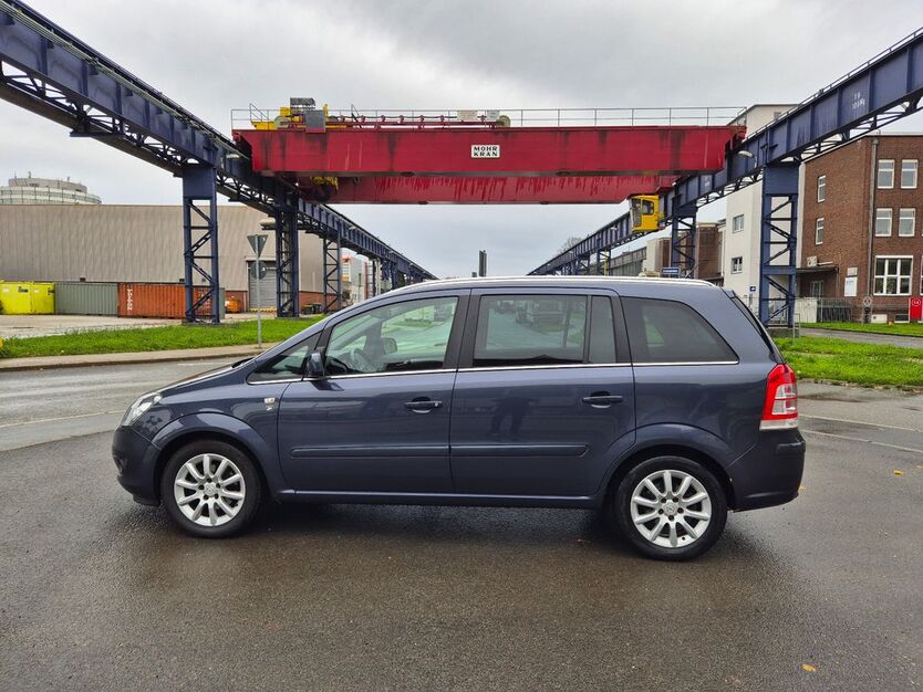 Opel Zafira 207.000 km 2.490 € Mülheim 45476