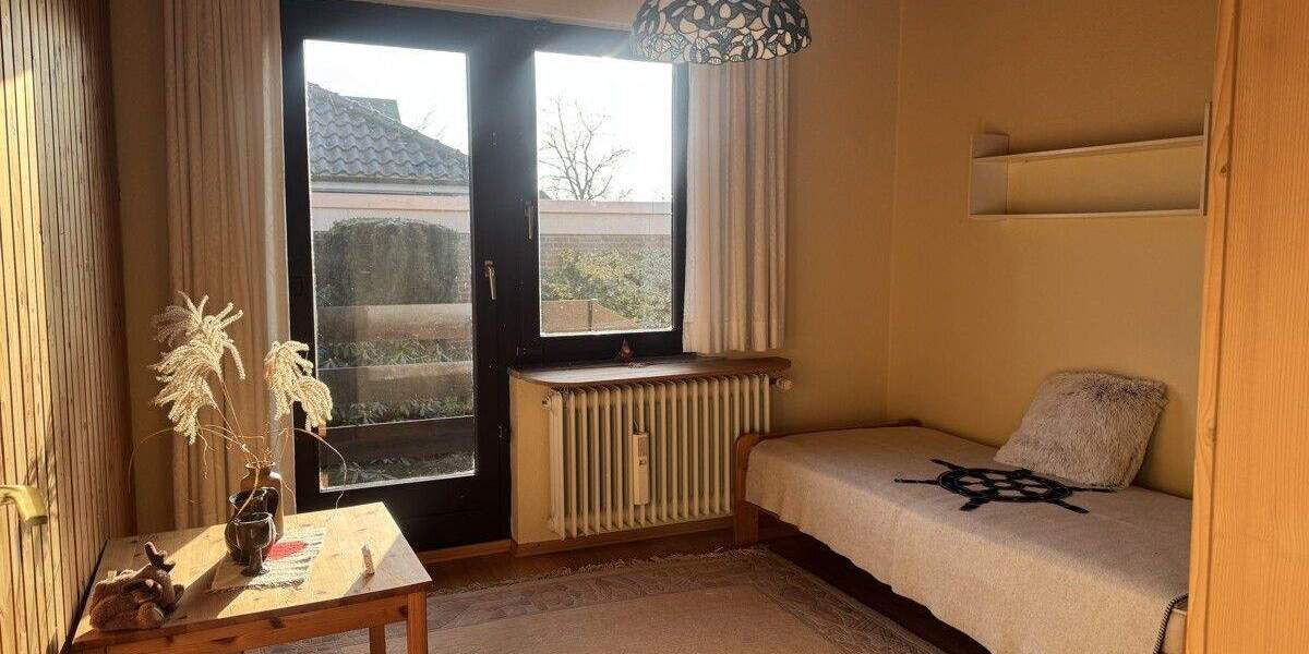 Einfamilienhaus Varel - 9 Zimmer, 185 m&sup2;, 375.000&euro; | Angebot:25399278