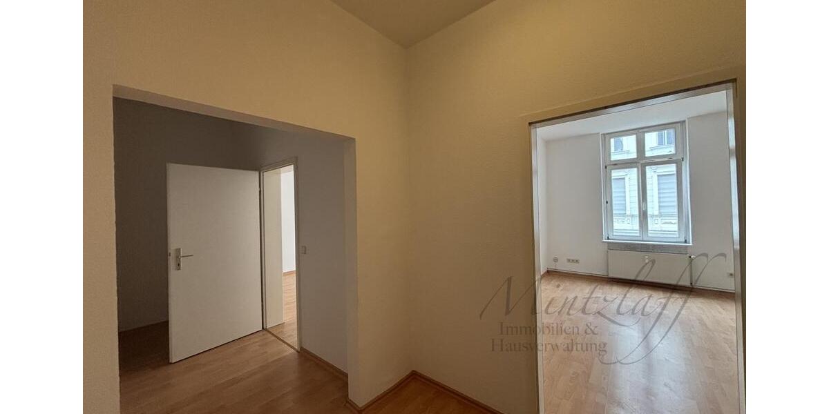 Etagenwohnung Stendal - 2 Zimmer, 82 m&sup2;, 574&euro; | Angebot:26386074