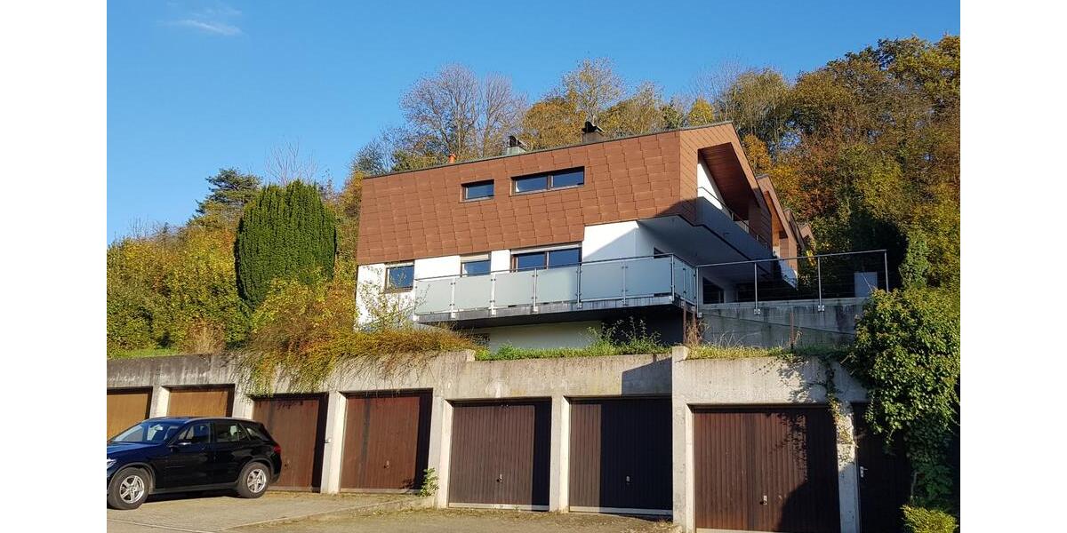 Wunderschönes Einfamilienhaus mit großer Terrasse u. Balkon 4 zimmer