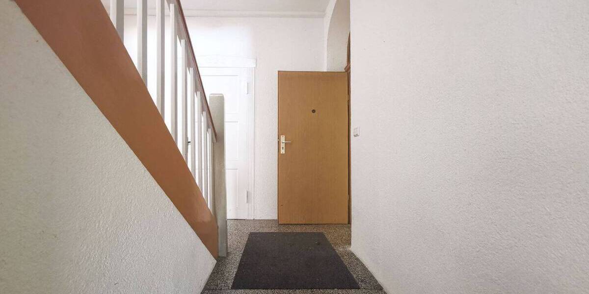 Arbeiten und Wohnen, kleines MFH oder Mehrgenerationenhaus - teilsaniert, individuell gestaltbar 9 zimmer