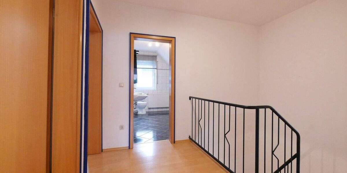 Einfamilienhaus Salzkotten / Mantinghausen Mantinghausen - 5 Zimmer, 193 m&sup2;, 449.000&euro; | Angebot:25338586