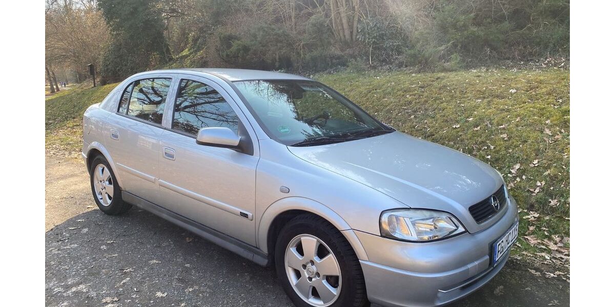 Opel Astra 80.000 km 1.500 &euro; Roßwein 04741