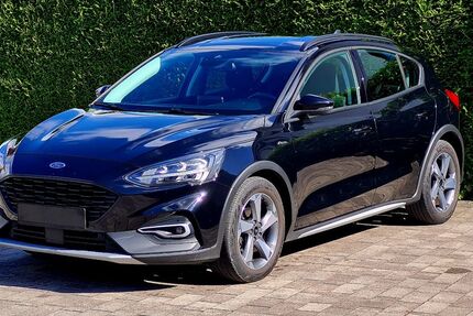 Ford Focus 115.000 km 13.999 € Bad Lippspringe 33175