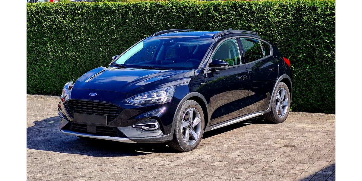 Ford Focus 115.000 km 13.999 € Bad Lippspringe 33175