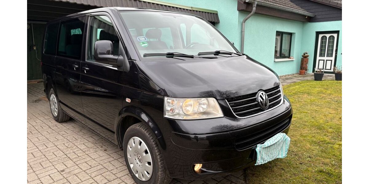 VW T5 Caravelle 206.500 km 8.950 &euro; Altentreptow 17087