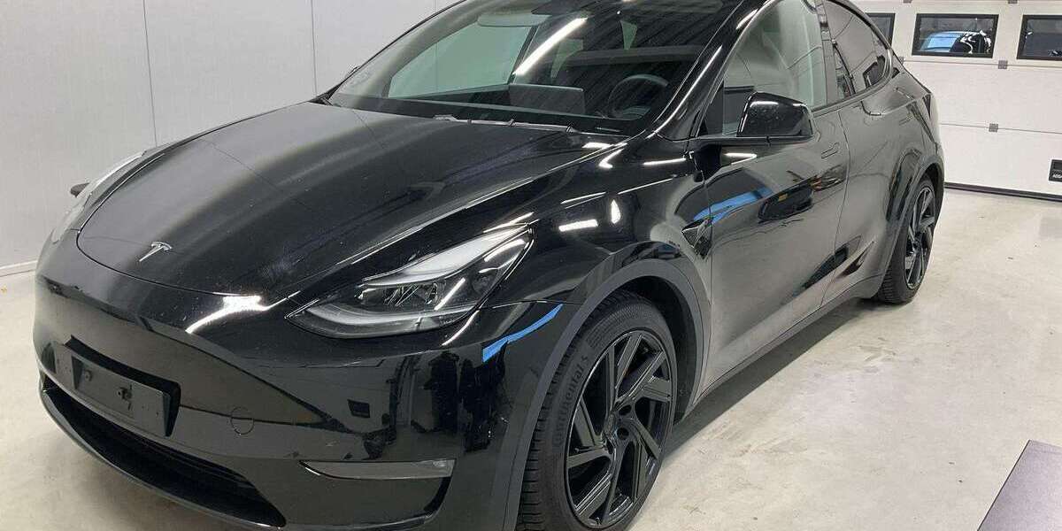Tesla Model Y 72.072 km 35.885 &euro; Uetersen bei Hamburg 25436