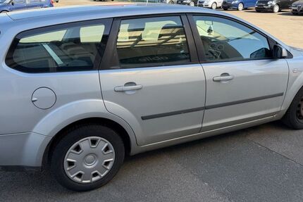 Ford Focus 177.000 km 900 &euro; Bielefeld 33609