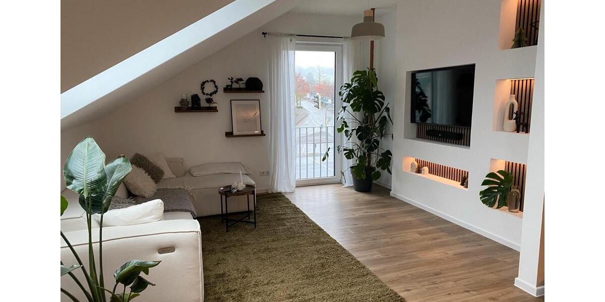 Dachgeschoßwohnung Bielefeld Stieghorst - 2.5 Zimmer, 73 m&sup2;, 1.030&euro; | Angebot:25511516