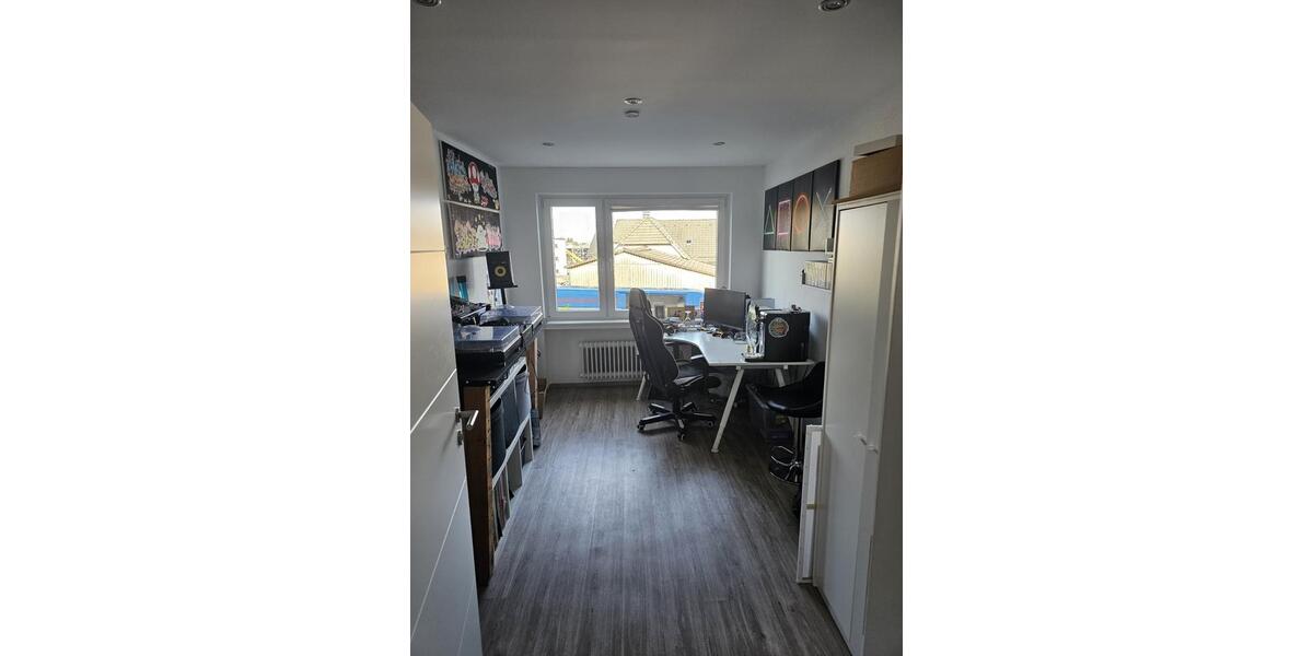 Etagenwohnung Neuenrade - 4 Zimmer, 103 m&sup2;, 800&euro; | Angebot:25396350