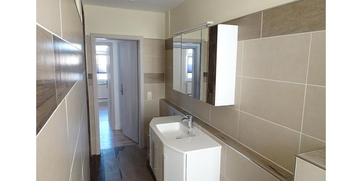 Etagenwohnung Schönebeck (Elbe) - 2 Zimmer, 60 m&sup2;, 450&euro; | Angebot:26421463