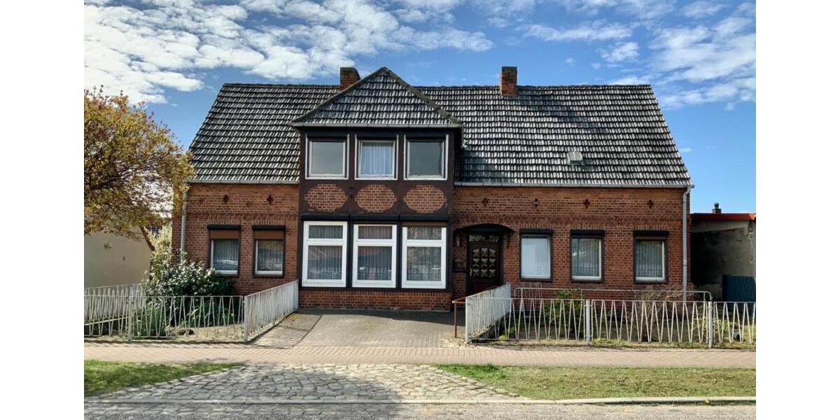 Einfamilienhaus Schönhausen (Elbe) - 5 Zimmer, 186 m&sup2;, 120.000&euro; | Angebot:25308935
