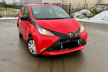 Toyota Aygo (X) 96.000 km 6.499 &euro; Bergheim 50129