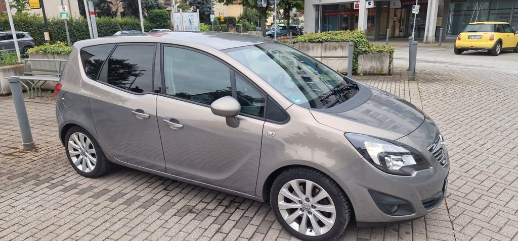 Opel Meriva 77.000 km 5.300 &euro; Dresden 01257