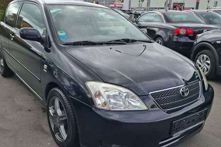 Toyota Corolla 179.000 km 2.799 &euro; Paderborn 33100