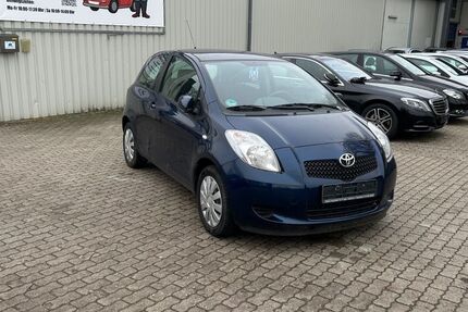 Toyota Yaris 170.000 km 1.800 &euro; bad bramstedtr 24576