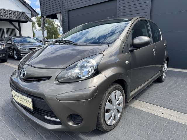 Toyota Aygo 215.000 km 2.970 &euro; Nauen 14641