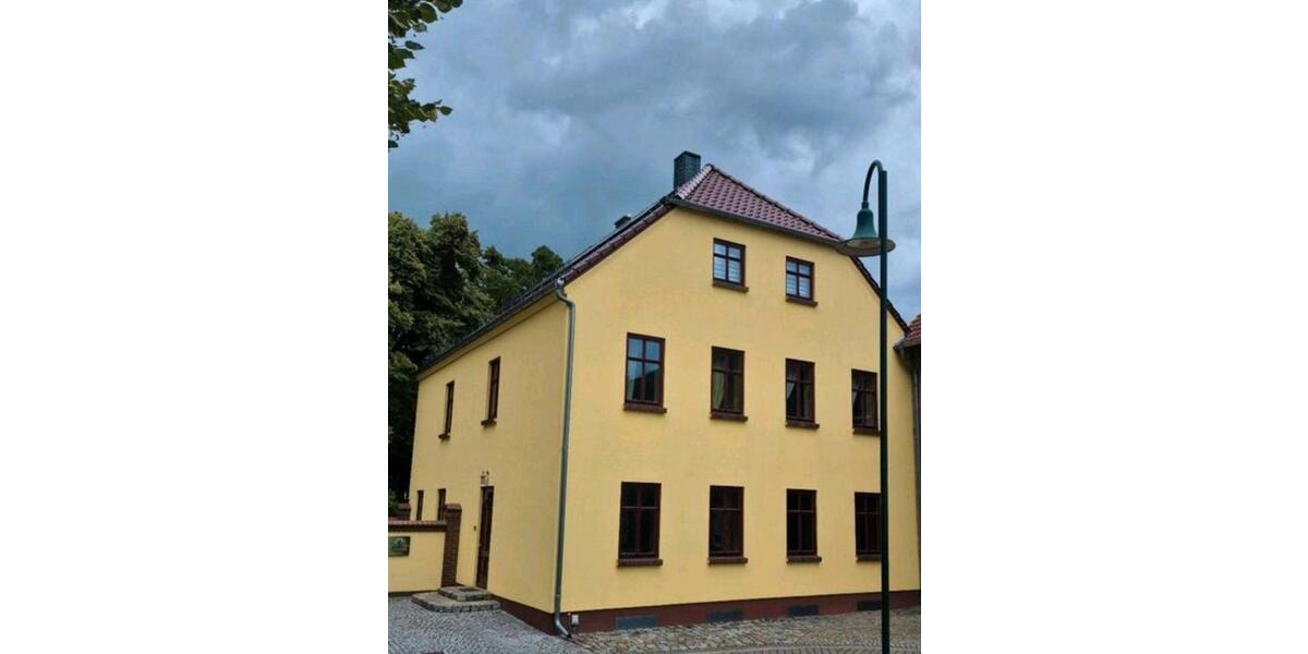 Einfamilienhaus Jüterbog - 7 Zimmer, 345 m&sup2;, 450.000&euro; | Angebot:24306672
