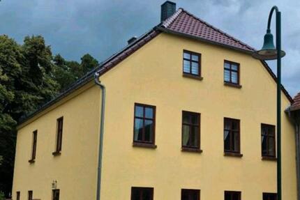 Haus Jüterbog - 7 Zimmer, 345 m&sup2;, 450.000&euro; | Angebot:24306672