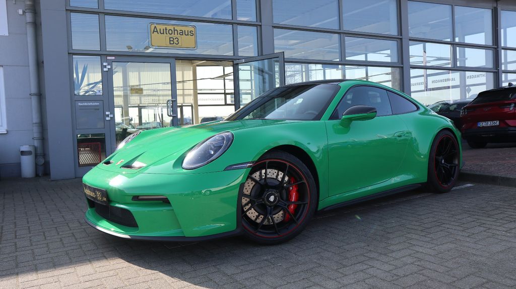 Porsche 992 2.937 km 199.992 &euro; Bergen 29303