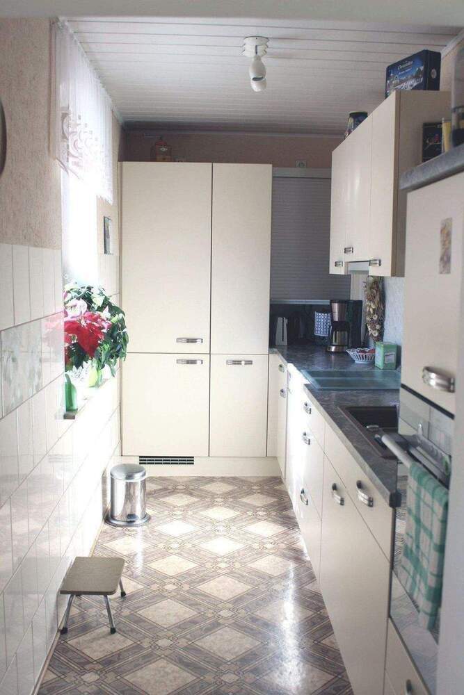 Großes EFH (oder Mehrfamilienhaus) in einem Ortsteil von Dipps!