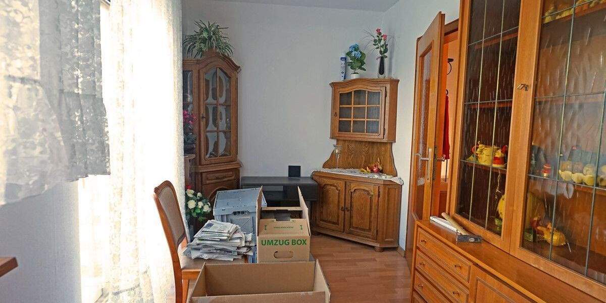 Doppelhaushälfte Kaufungen / Oberkaufungen Oberkaufungen - 7 Zimmer, 202 m&sup2;, 280.000&euro; | Angebot:25139920