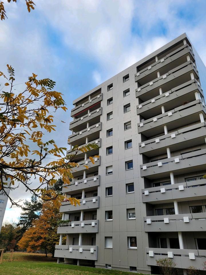 2,5-Zi.-Wohnung mit Balkon & Aufzug (72 qm) zimmer