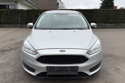 Ford Focus 190.000 km 2.200 &euro; Oerlinghausen 33813