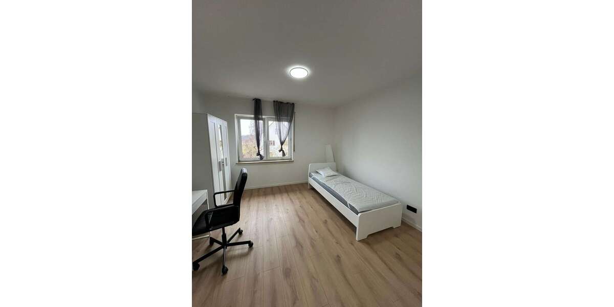 Etagenwohnung Erlangen Buckenhofer Siedlung - 4 Zimmer, 15 m&sup2;, 390&euro; | Angebot:25401375