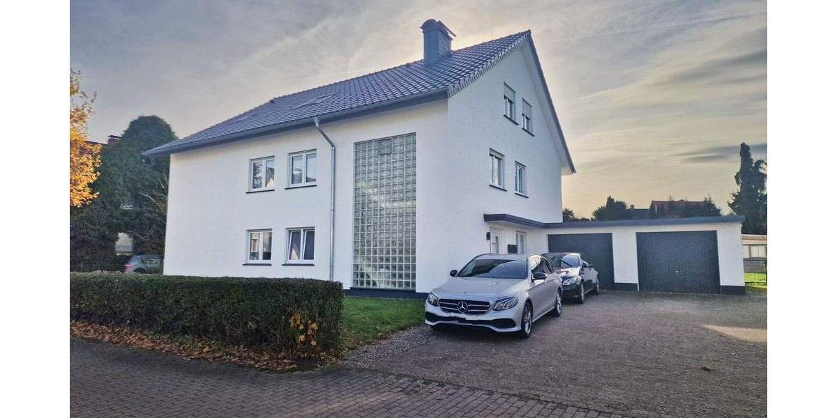 Teilweise modernisiertes Dreifamilienhaus mit großem Grundstück - Voll Vermietet 1 zimmer