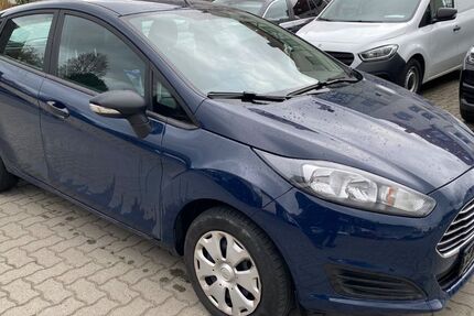 Ford Fiesta 93.890 km 4.690 &euro; Zwickau 08058