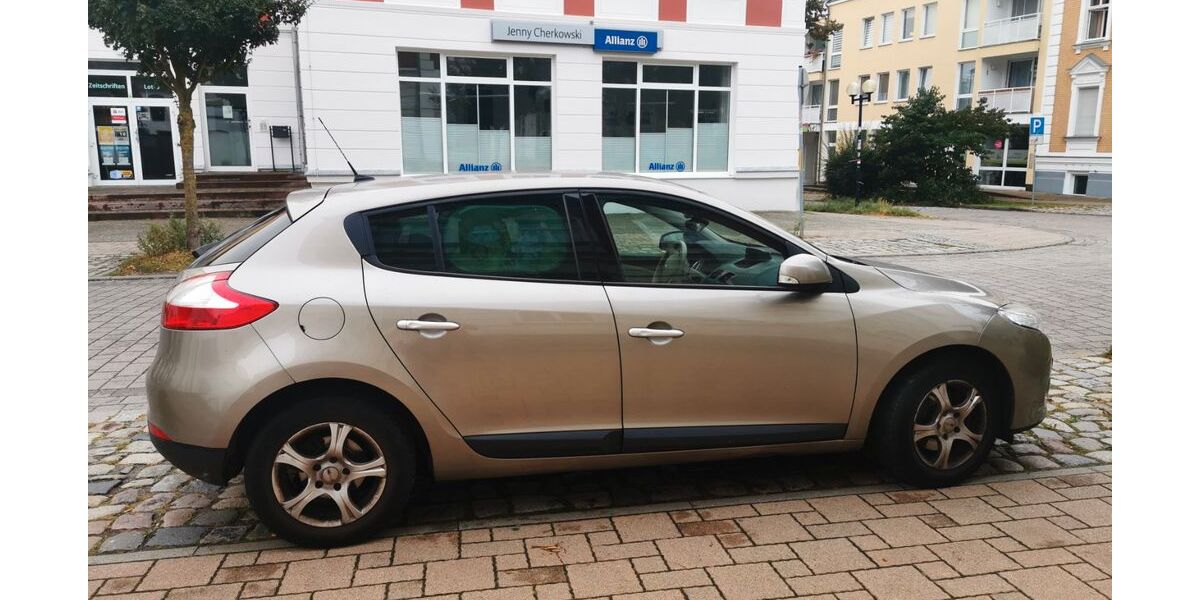 Renault Megane 95.329 km 5.200 &euro; Strausberg 15344