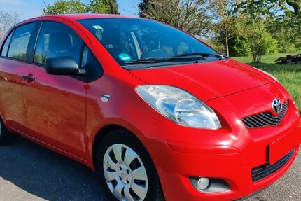 Toyota Yaris 230.700 km 2.900 &euro; Karlsruhe 76187