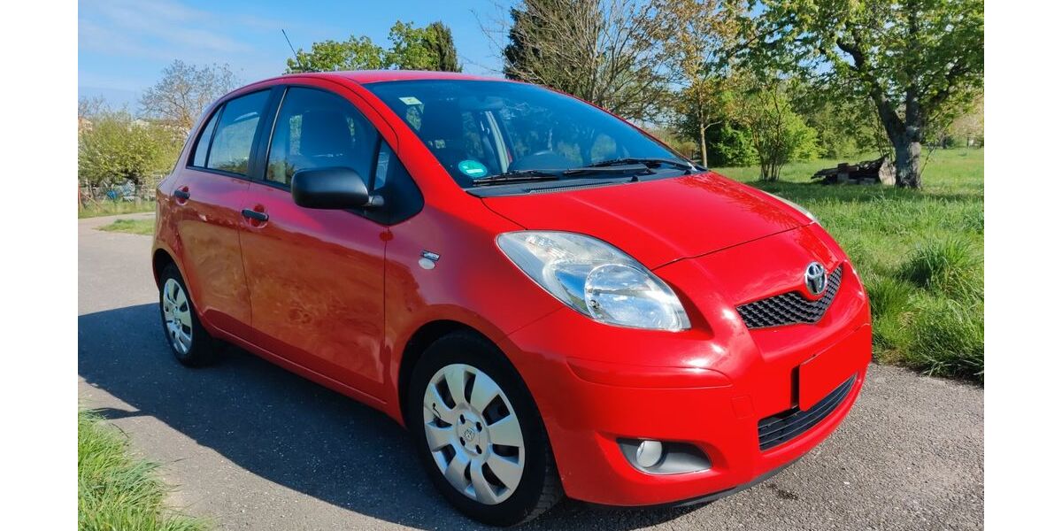 Toyota Yaris 230.700 km 2.900 &euro; Karlsruhe 76187